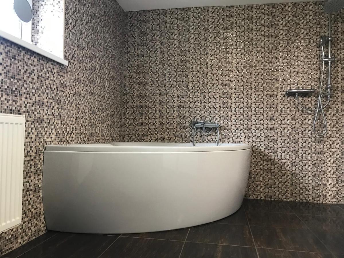 Apartman Emka 2 Липтовски-Микулаш Экстерьер фото